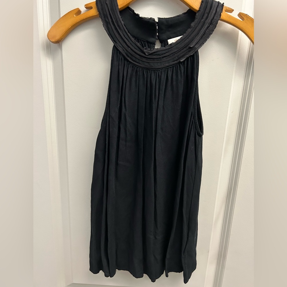 Ella Moss Black Textured Halter Top
